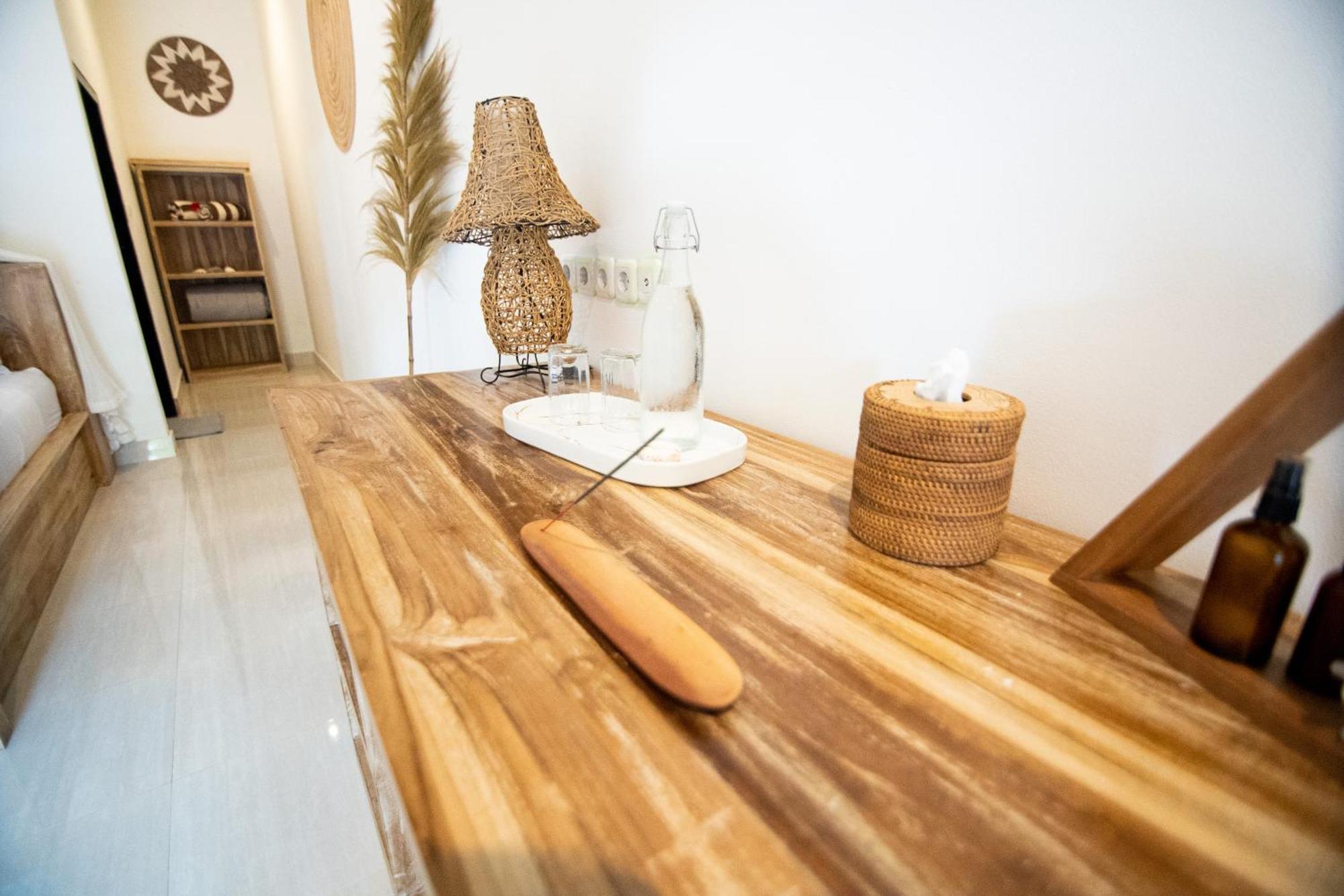 Rumah Singa - Holistic Healing Retreat Гили-Эйр Экстерьер фото
