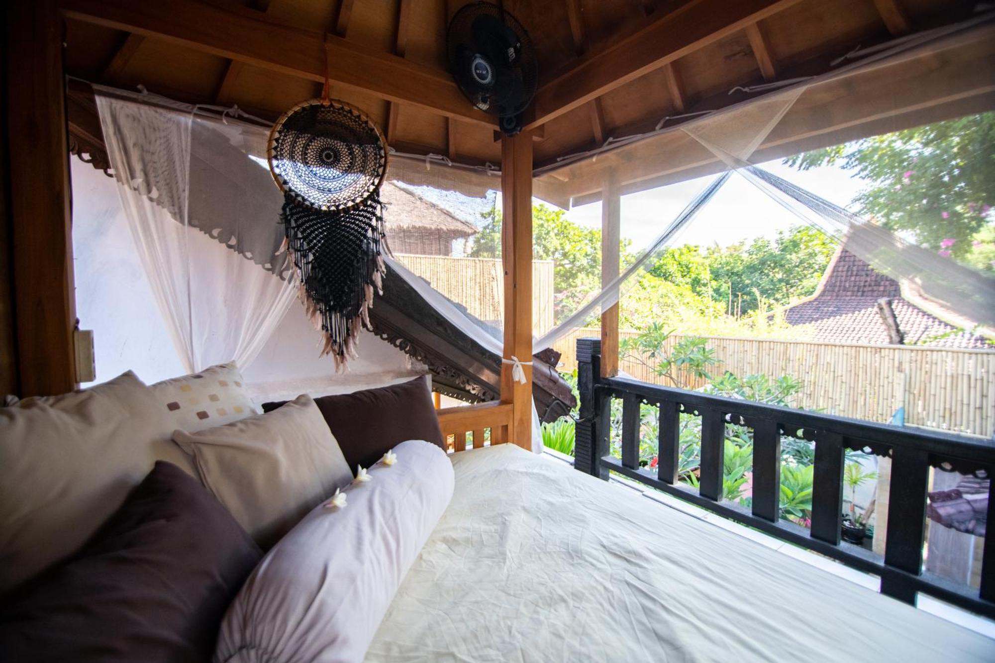 Rumah Singa - Holistic Healing Retreat Гили-Эйр Экстерьер фото