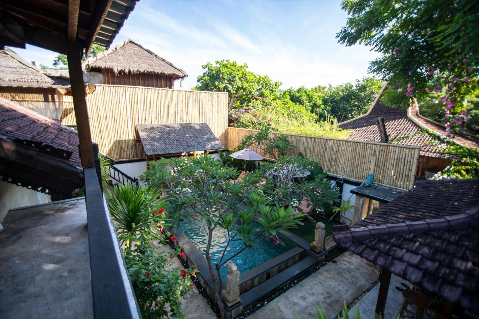 Rumah Singa - Holistic Healing Retreat Гили-Эйр Экстерьер фото